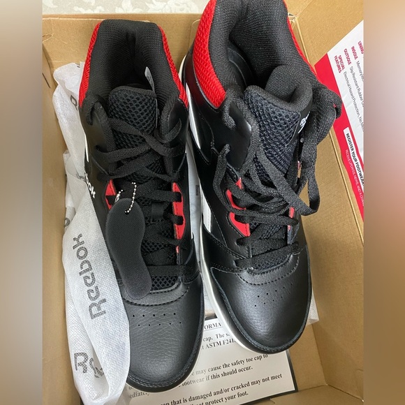 - NIB Reebok sneakers Black and Red size 11W - Picture 5 of 5